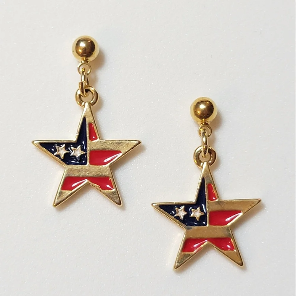 Avon Stars and Stripes American Flag Star Earrings USA Gold Tone Post Dangle